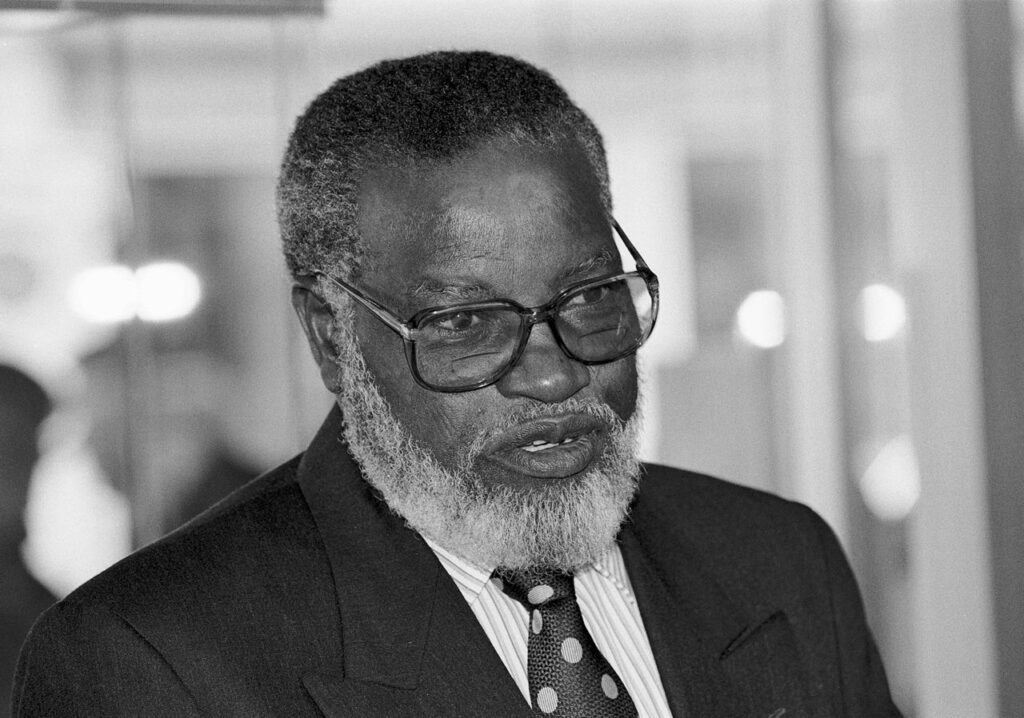 Sam Nujoma Dead